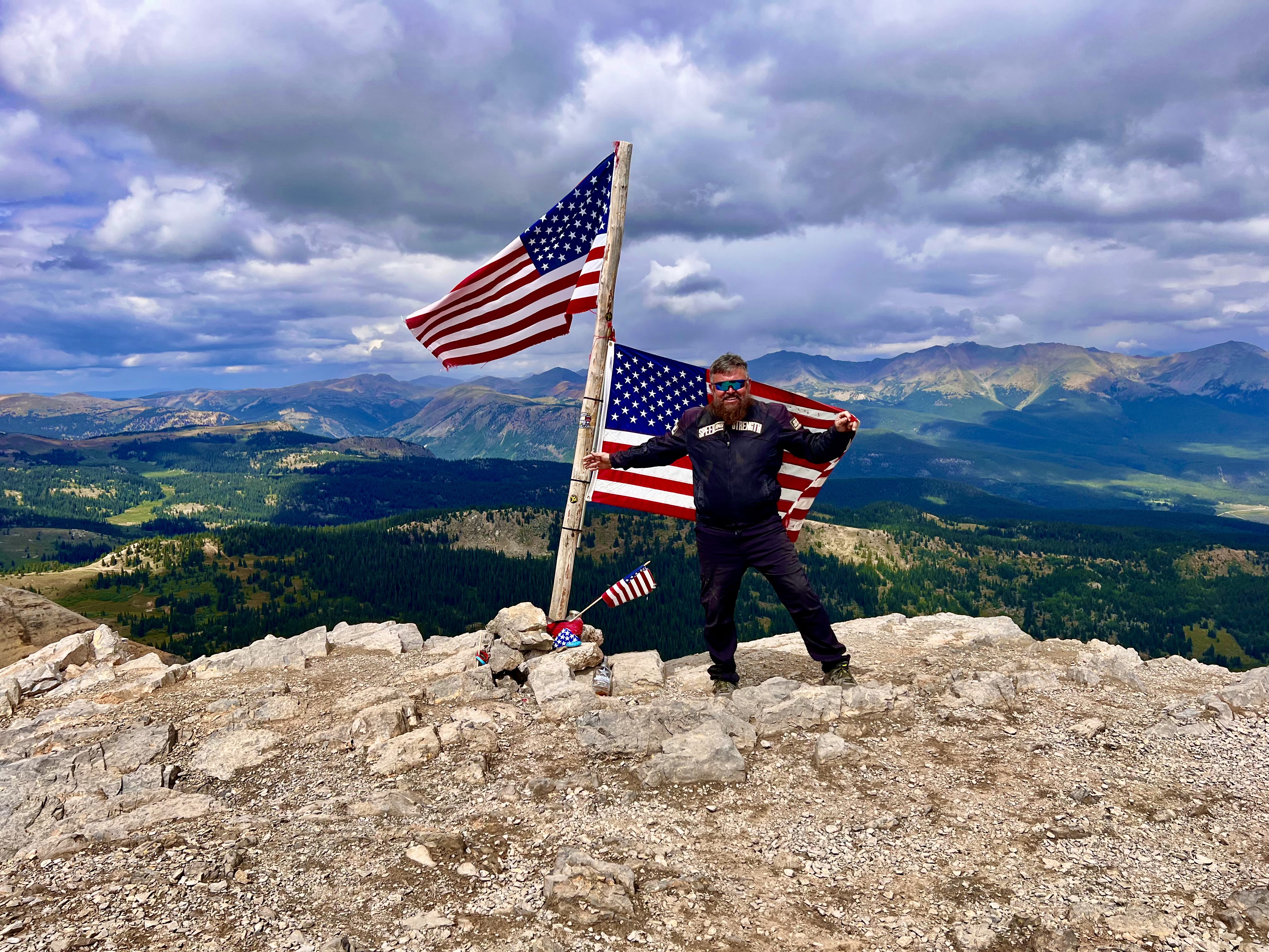 Roberto with Howard Schultz